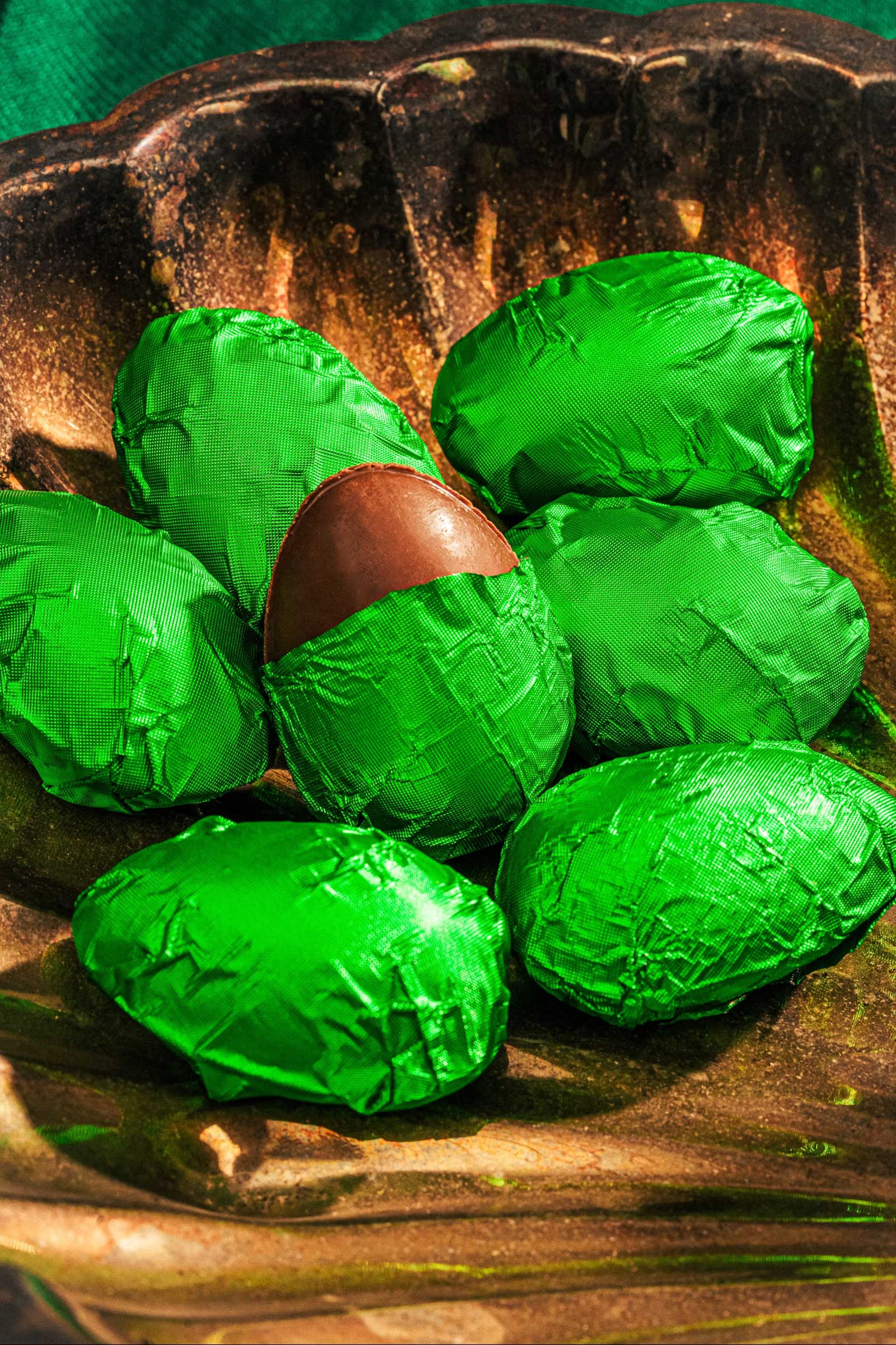 Pistachio Knafeh Chocolate Eggs 6pc